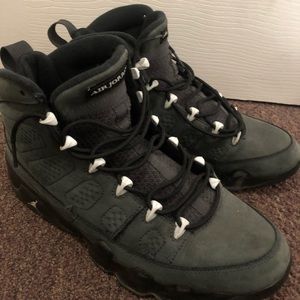 Jordan Retro 9 “Anthracite”